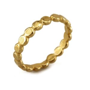 טבעת נישואים מזהב 14K. בדוגמת כדורים שטוחים