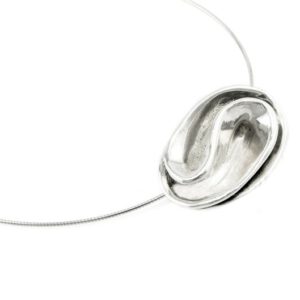 שרשרת קולר כסף עם תליון בצורת סמל ין ויאנג יפני