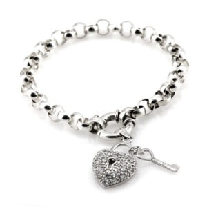 צמיד חוליות מכסף עם תליון לב משובץ זירקונים