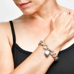 צמיד כסף צ'אנקי עם לוקט לב טפוח